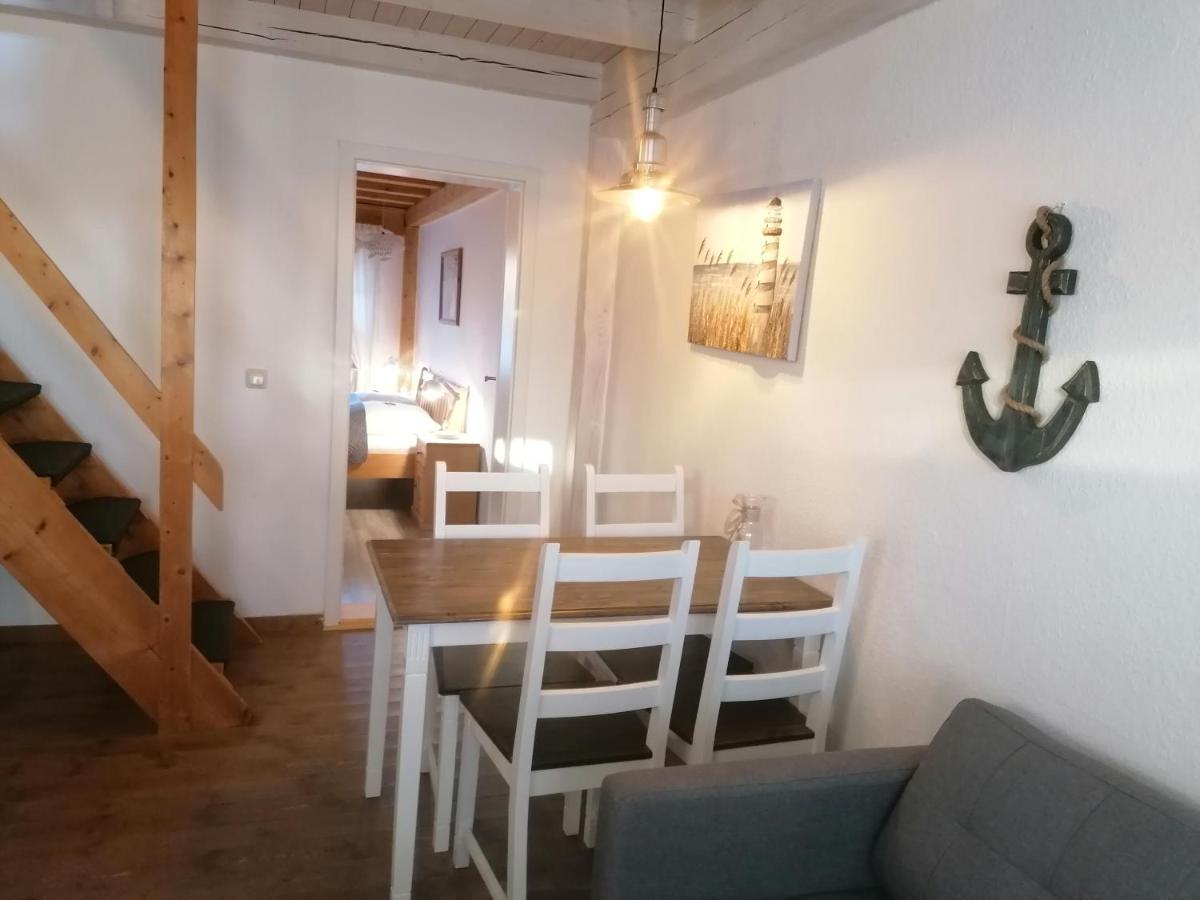 Boddenhus Auf Ruegen - Ferienwohnungen Und Pension Rappin Εξωτερικό φωτογραφία